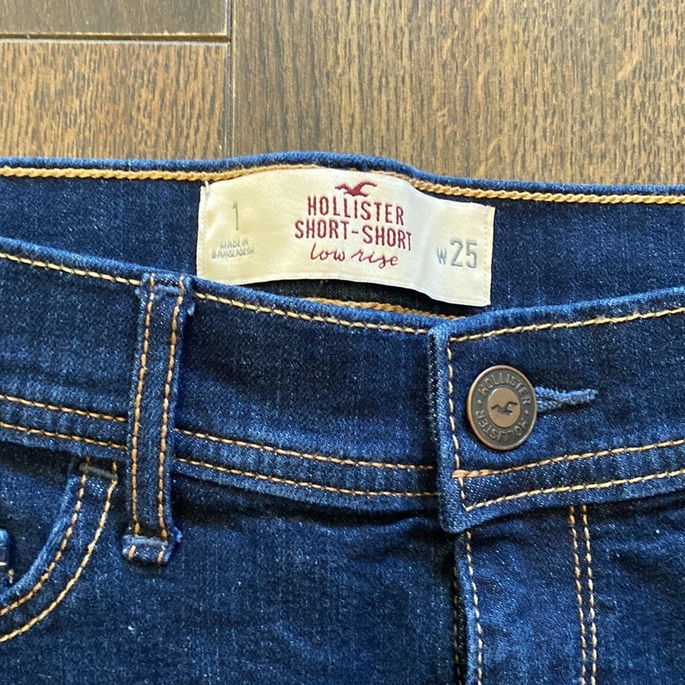 COPY - Hollister Short short Low Rise Shorts Size 1  25 - Picture 2 of 4